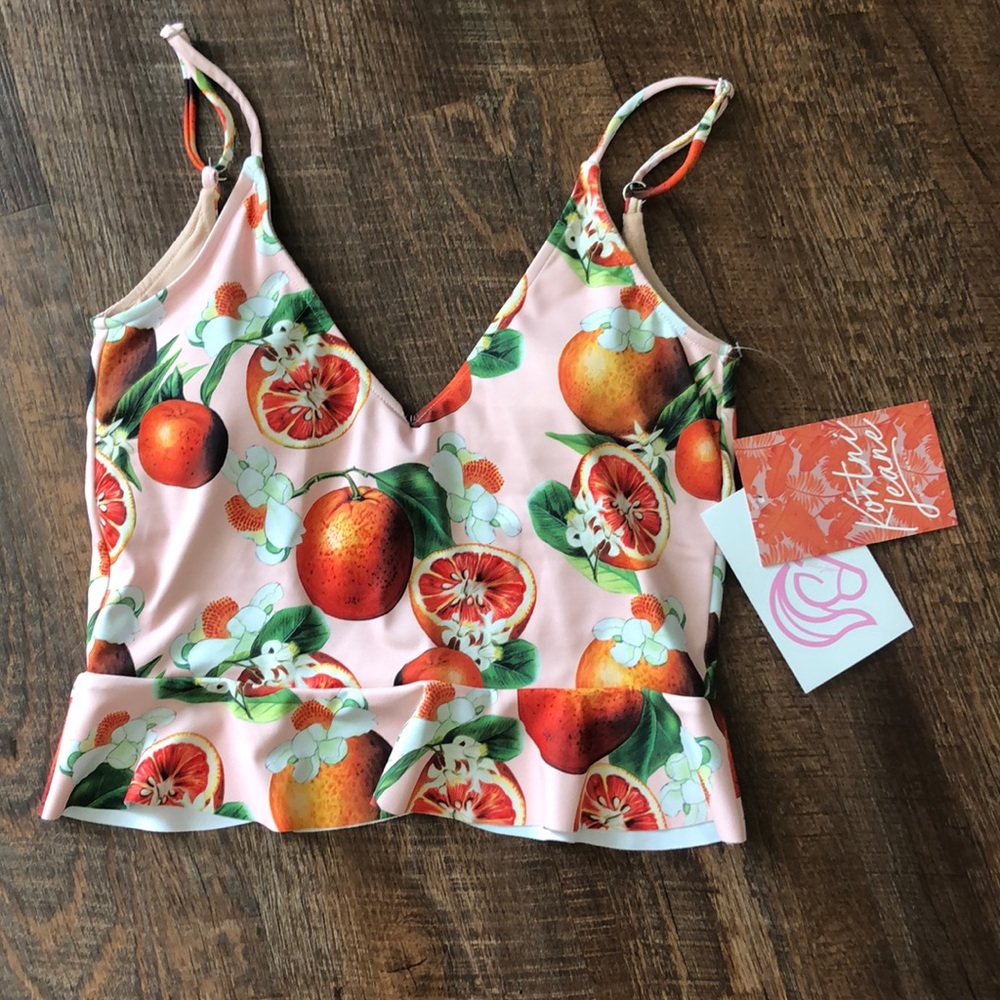 Kortni Jeane top